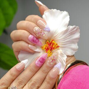 tipsy  Handmade Press On Nails | Almond Medium | 3D Floral | Fleur de French Tip